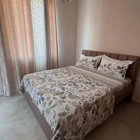 Blue Wave Durres ゴーレム